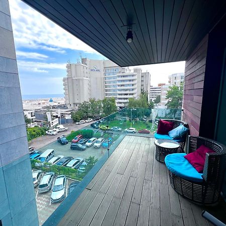 Blue Bike Seaview Apartment Mamaia Exteriör bild
