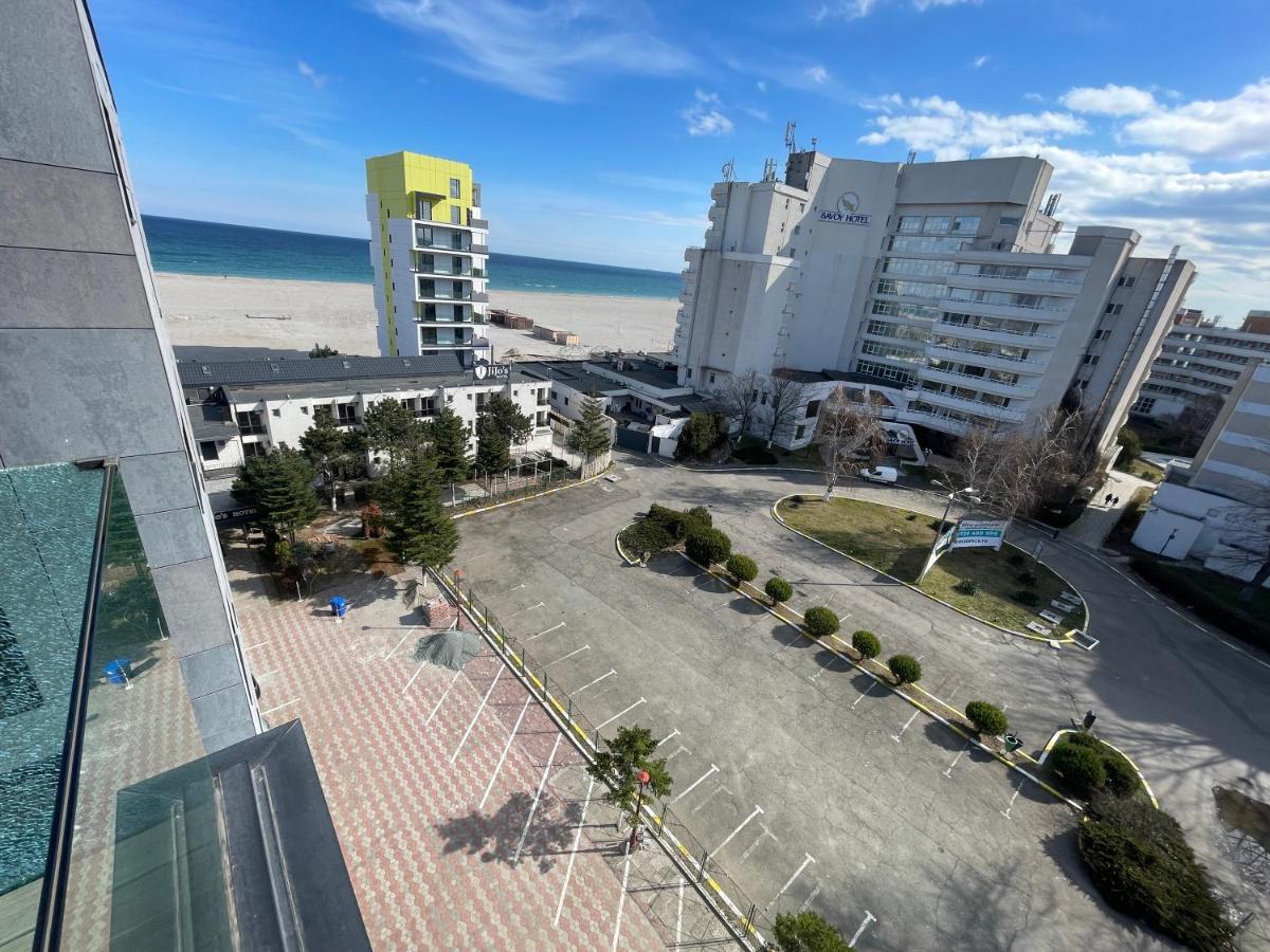 Blue Bike Seaview Apartment Mamaia Exteriör bild