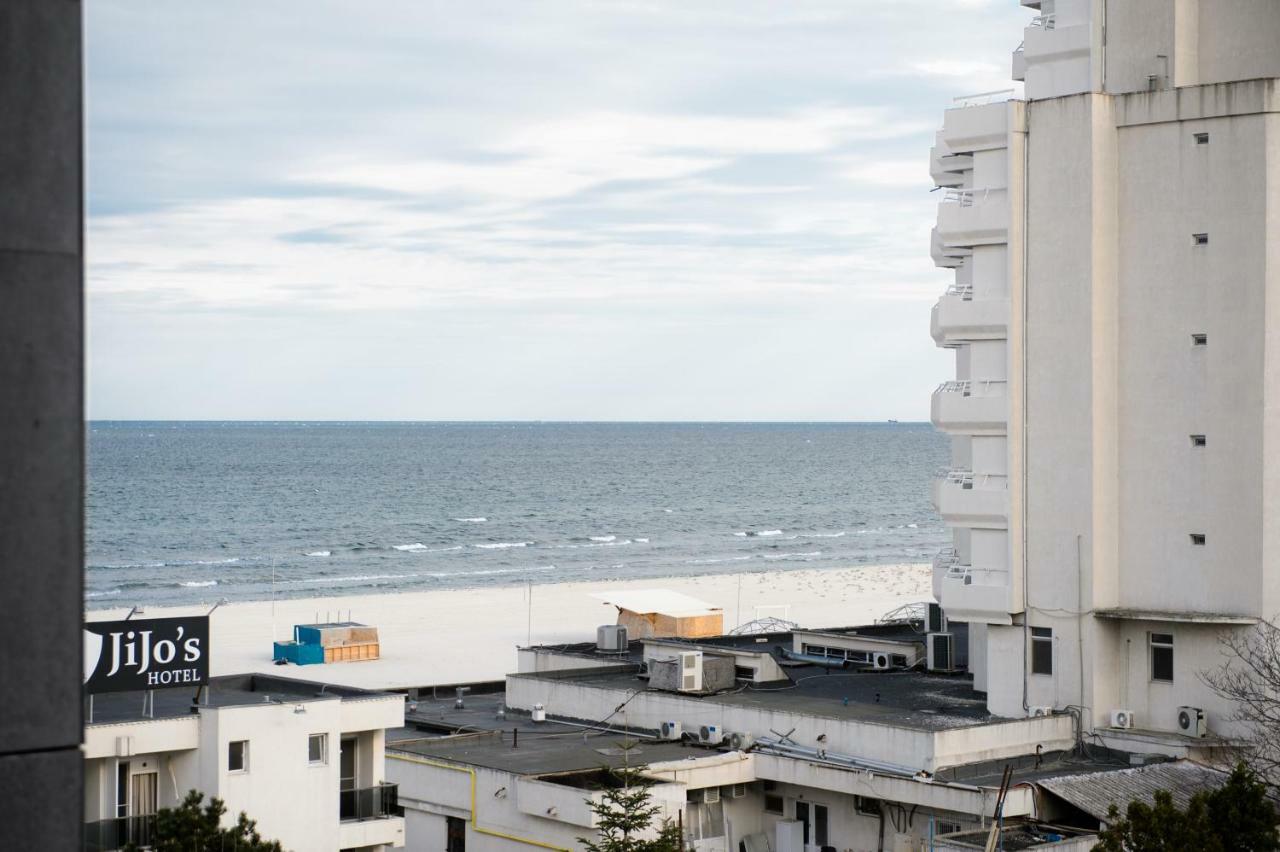 Blue Bike Seaview Apartment Mamaia Exteriör bild